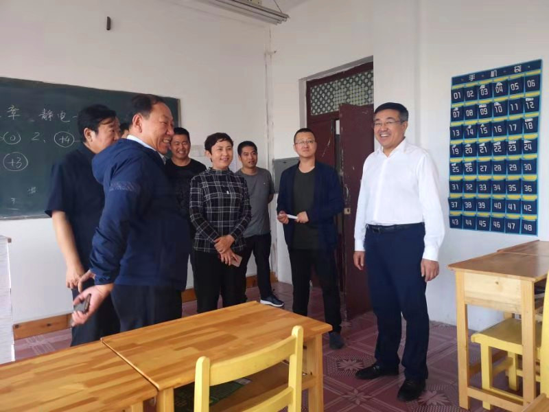 党委书记麻昌杰同志深入教学一线实地调研